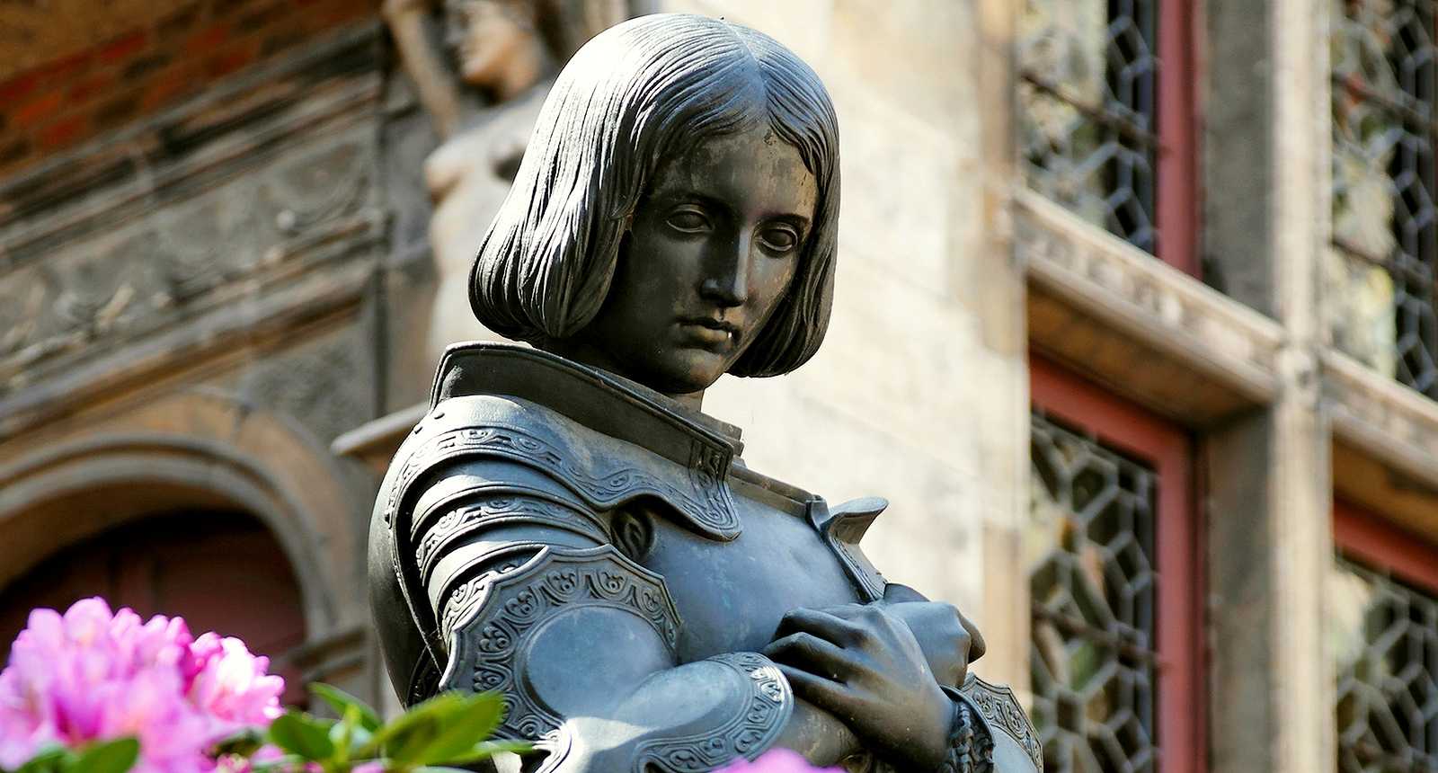 statue de jeanne d'arc à orléans